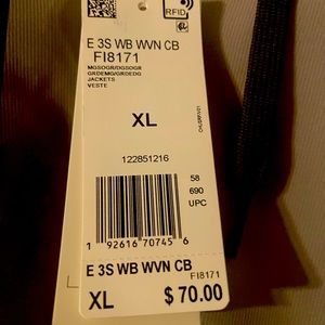 Adidas men’s wind breaker